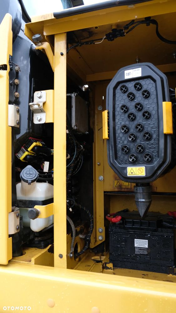 Caterpillar 320 2D ADVANSE JAPAN MODEL 2020R - 11