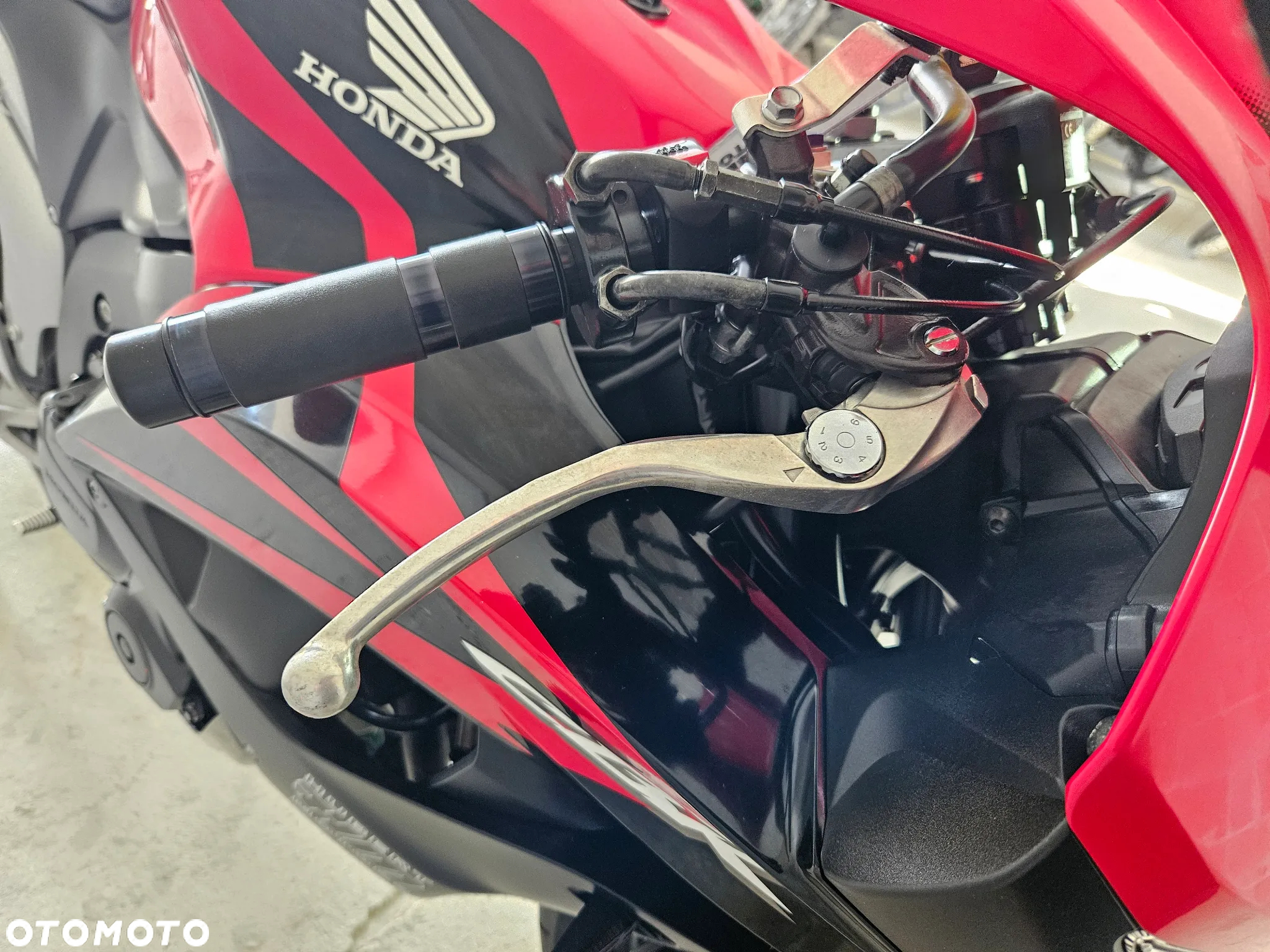 Honda CBR - 37