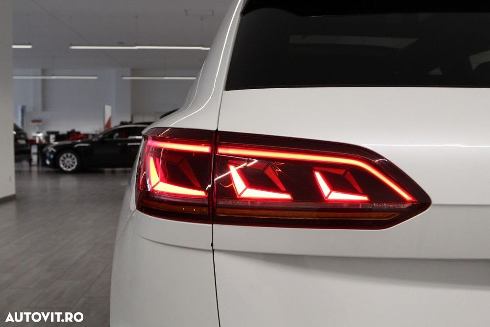 Volkswagen Touareg V6 TDI 4MOTION R-Line - 10