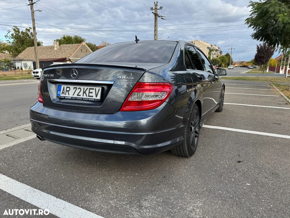 Mercedes-Benz C - 4