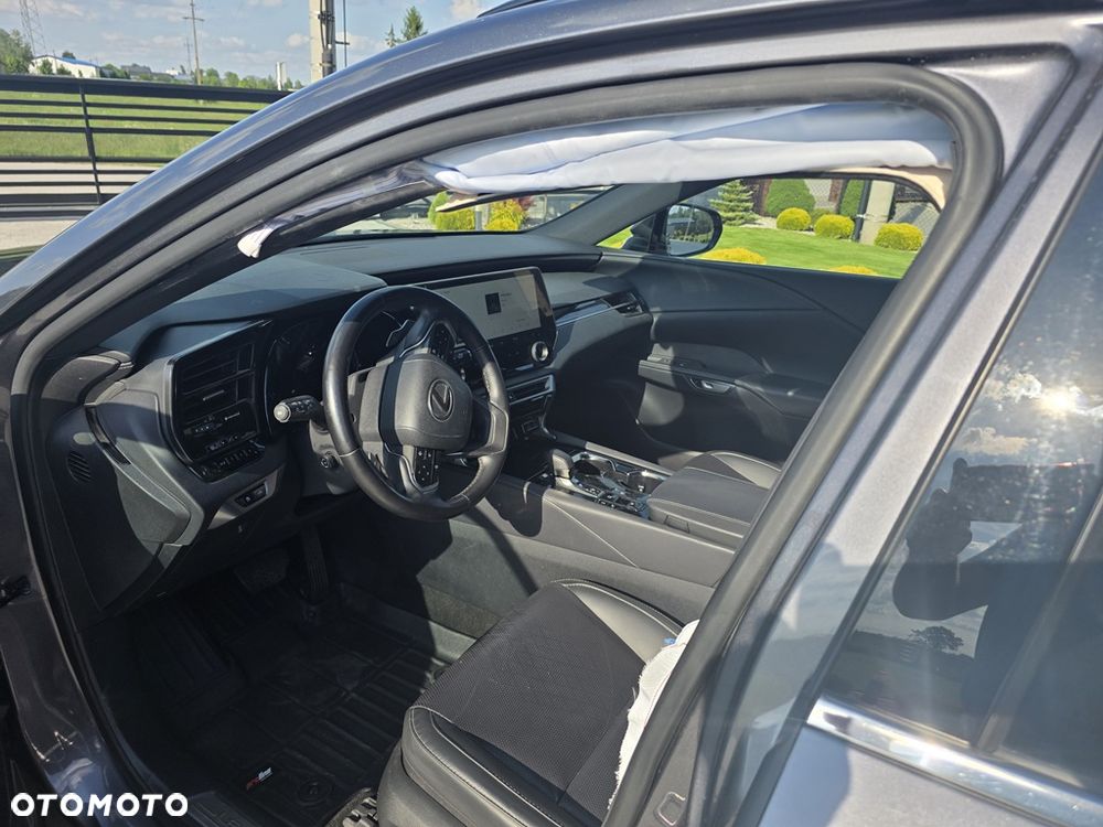 Lexus RX 350h F Sport Design - 22