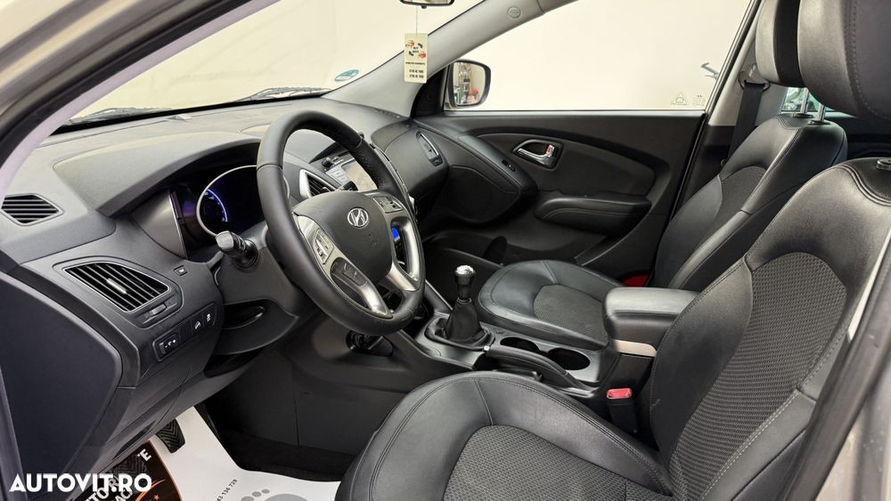 Hyundai ix35 - 12