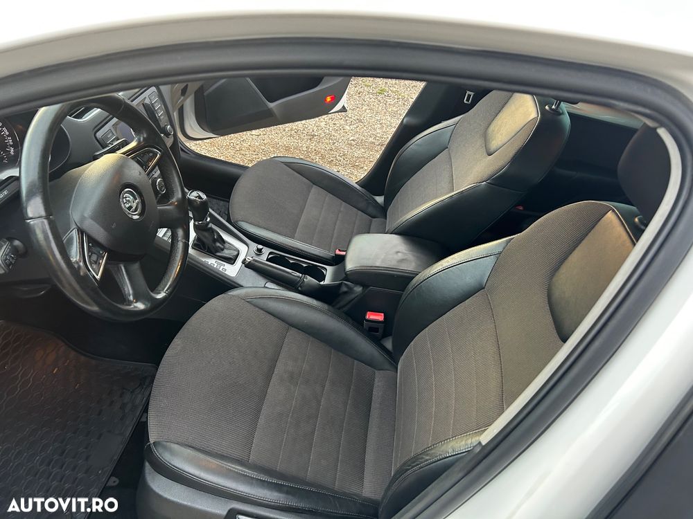 Skoda Octavia 1.6 TDI (Green tec) Ambition - 10