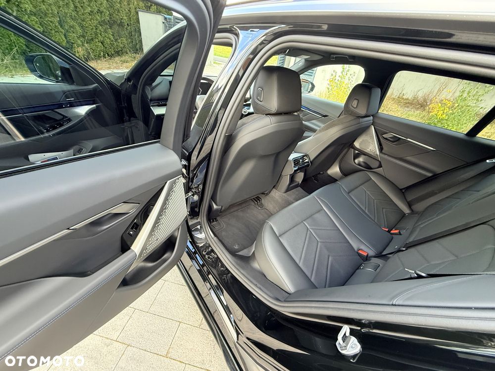 BMW Seria 5 - 21