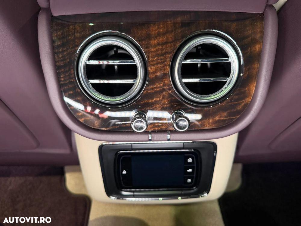 Bentley Bentayga - 24