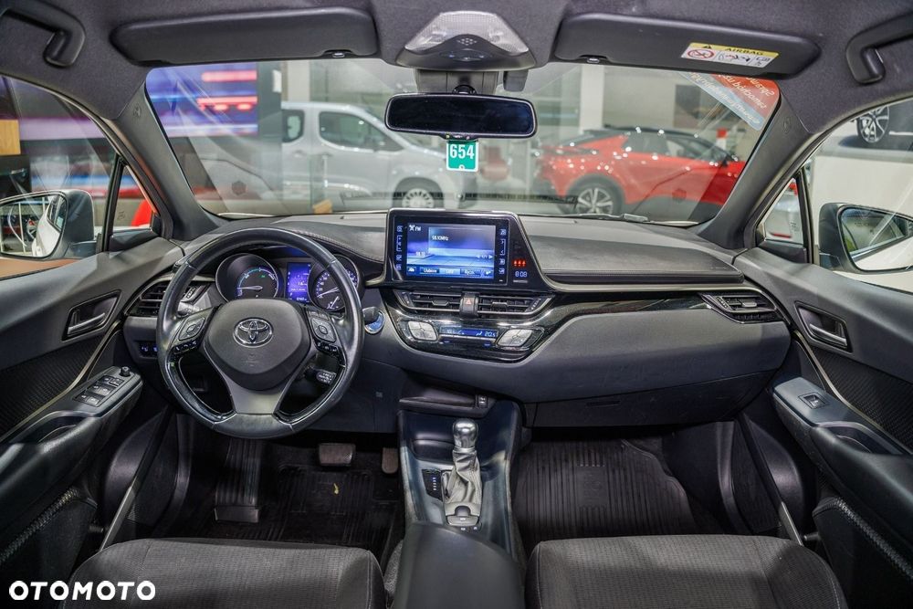 Toyota C-HR - 7