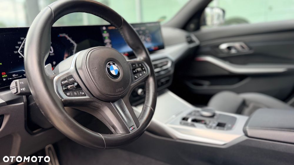 BMW Seria 3 330d xDrive MHEV Sport Line - 24