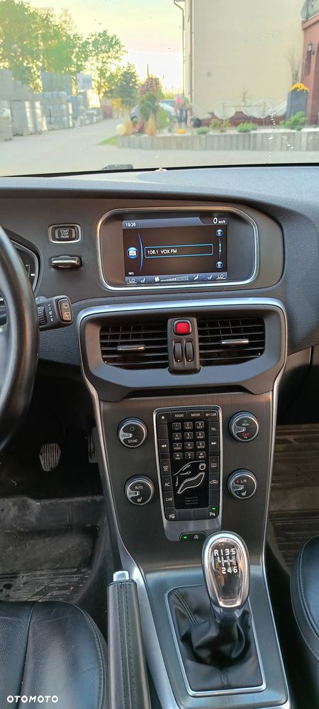 Volvo V40 - 13