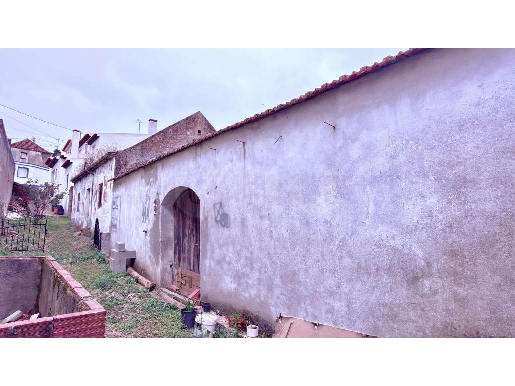 Antiga Adega com grande potencial para venda na Maceira - Grande imagem: 3/8