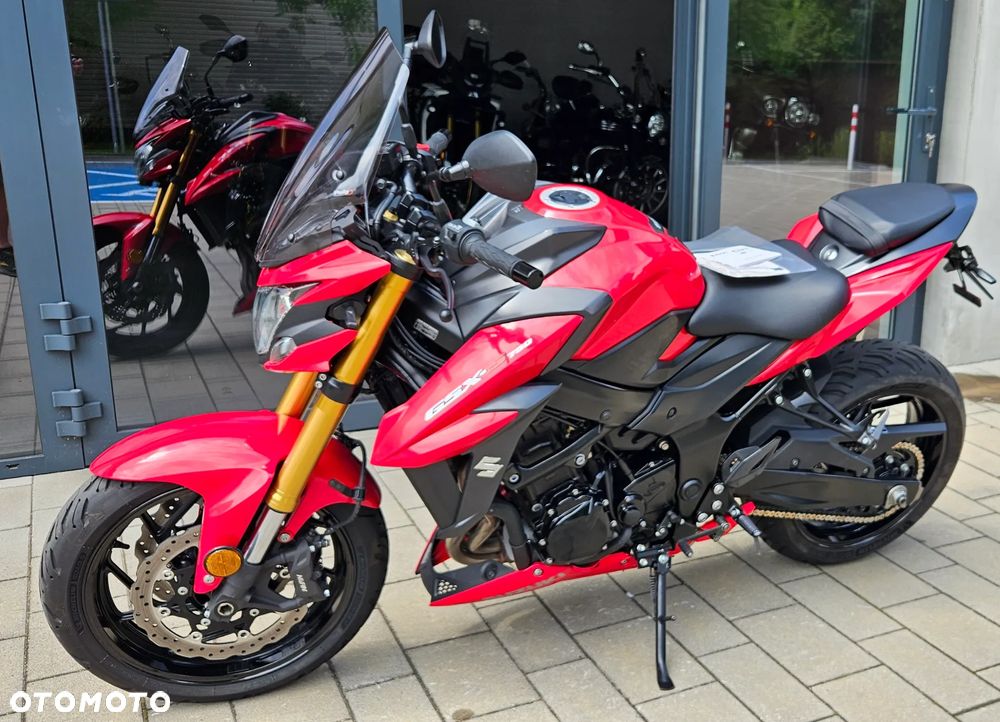 Suzuki GSX