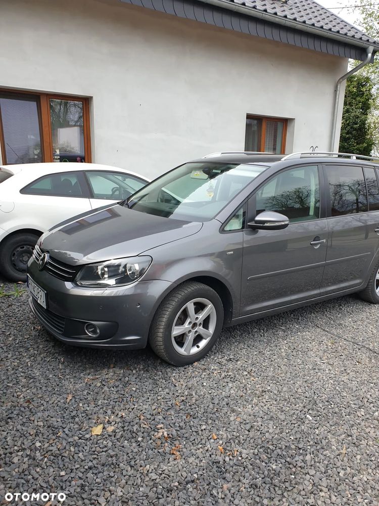 Volkswagen Touran 1.6 TDI DPF Highline DSG - 1