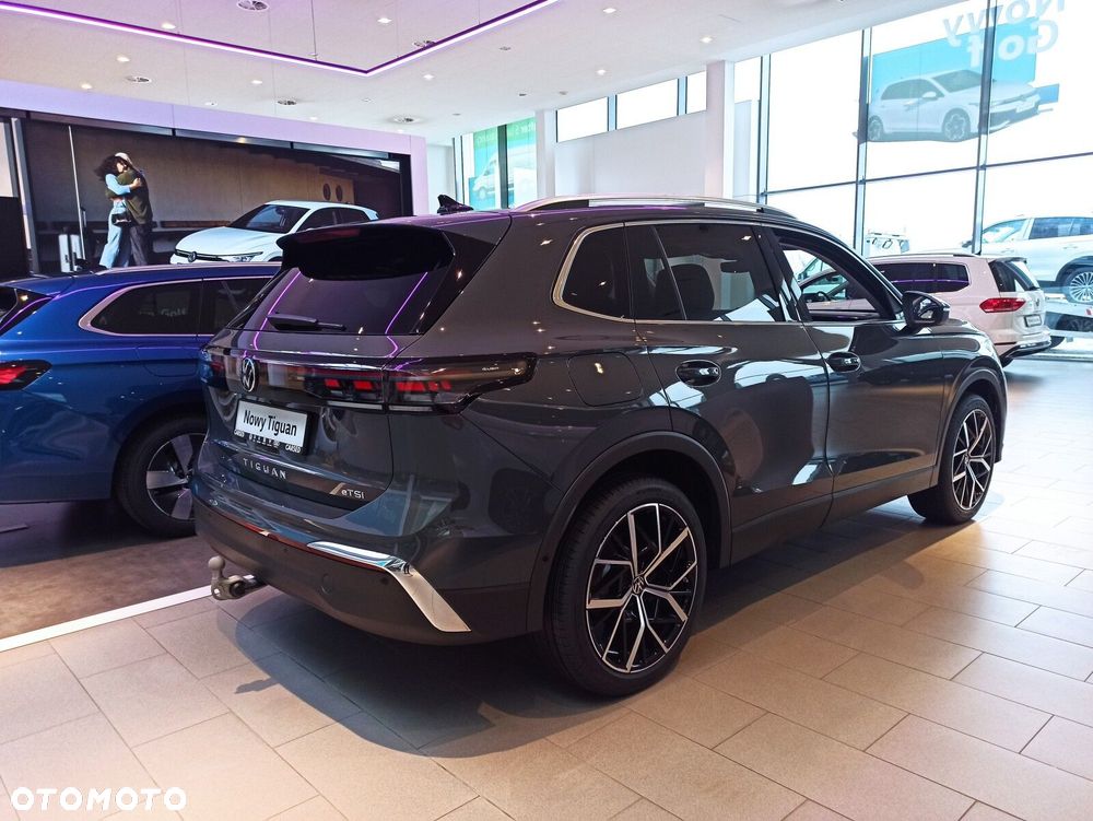 Volkswagen Tiguan - 10