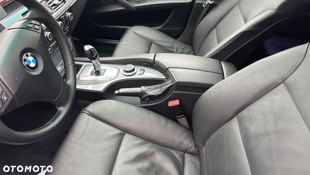 BMW Seria 5 530d Edition Exclusive - 16