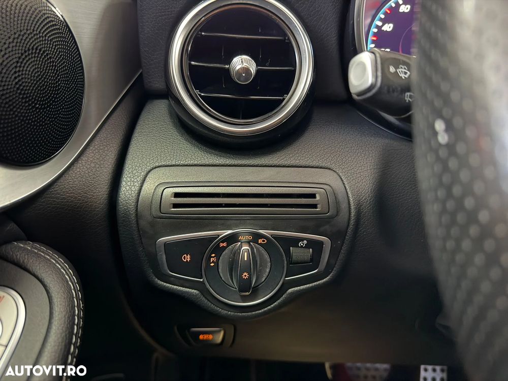 Mercedes-Benz GLC Coupe 220 d 4Matic 9G-TRONIC AMG Line - 25