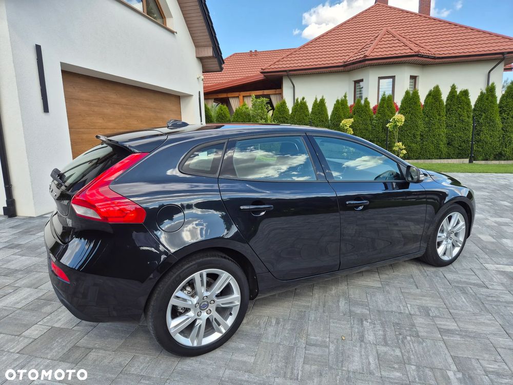 Volvo V40 D2 Kinetic - 29