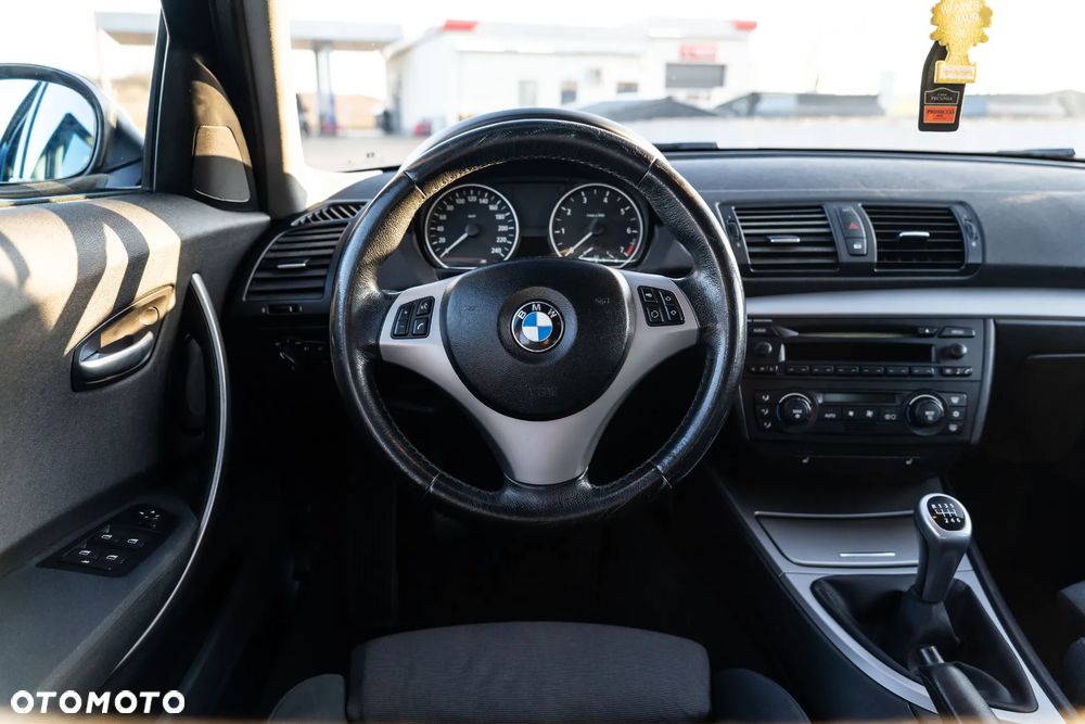 BMW Seria 1 - 11