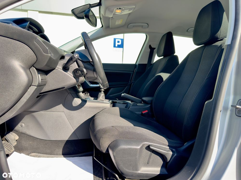 Peugeot 308 125 THP Active - 11