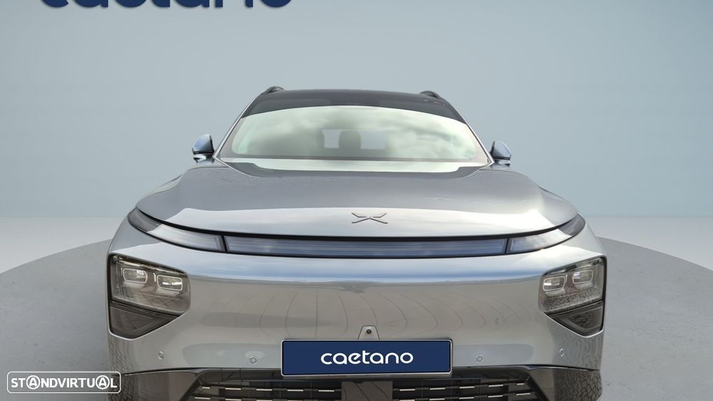 Xpeng G9 93.1 kWh Long Range - 2