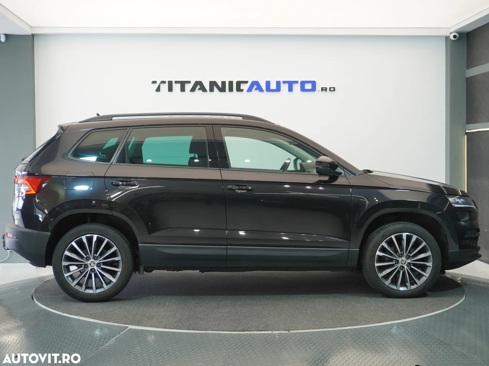 Skoda Karoq 1.6 TDI SCR DSG Style - 10