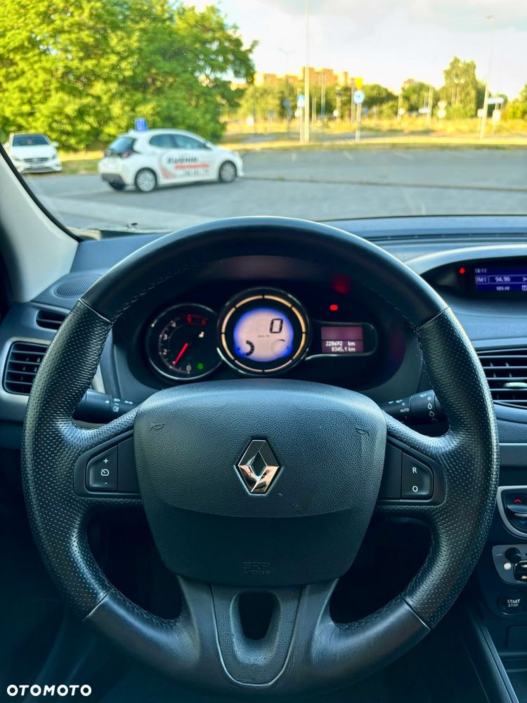 Renault Fluence 1.5 dCi Expression - 13