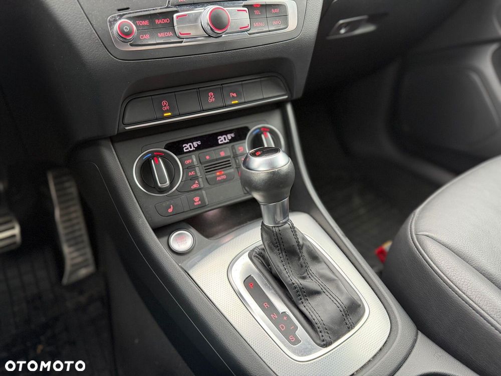 Audi Q3 1.4 TFSI S tronic - 24