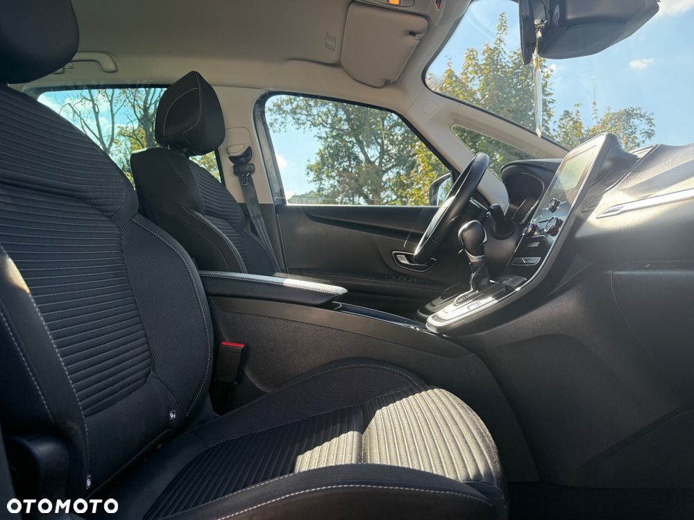 Renault Scenic - 11