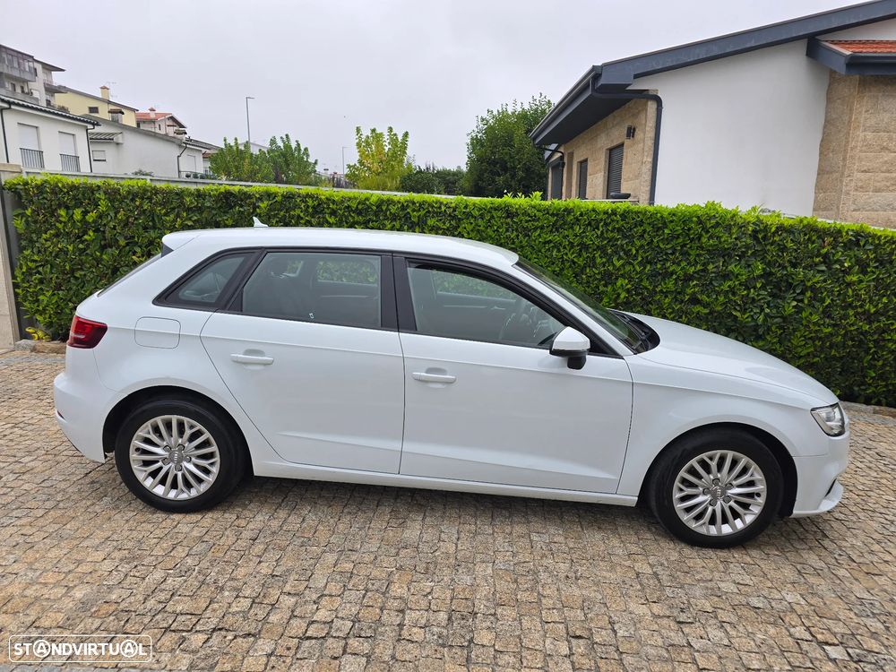 Audi A3 Sportback 1.6 TDI Sport - 11