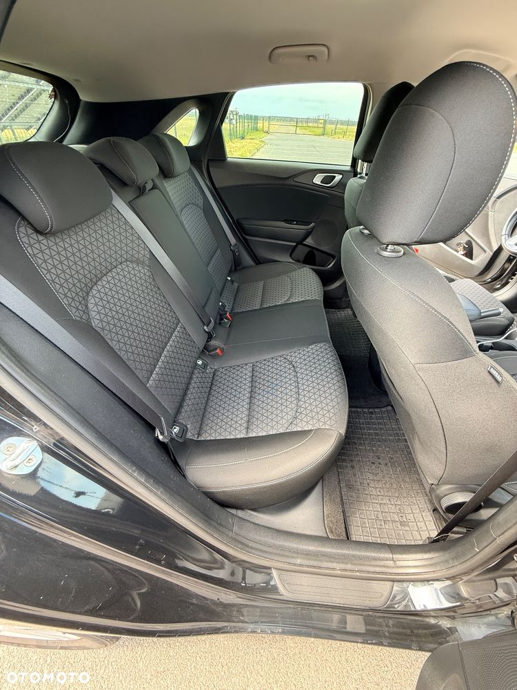 Kia Ceed 1.4 T-GDI M - 9
