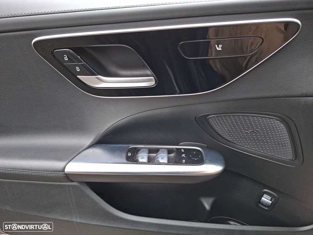 Mercedes-Benz C 300 de AMG Line - 18