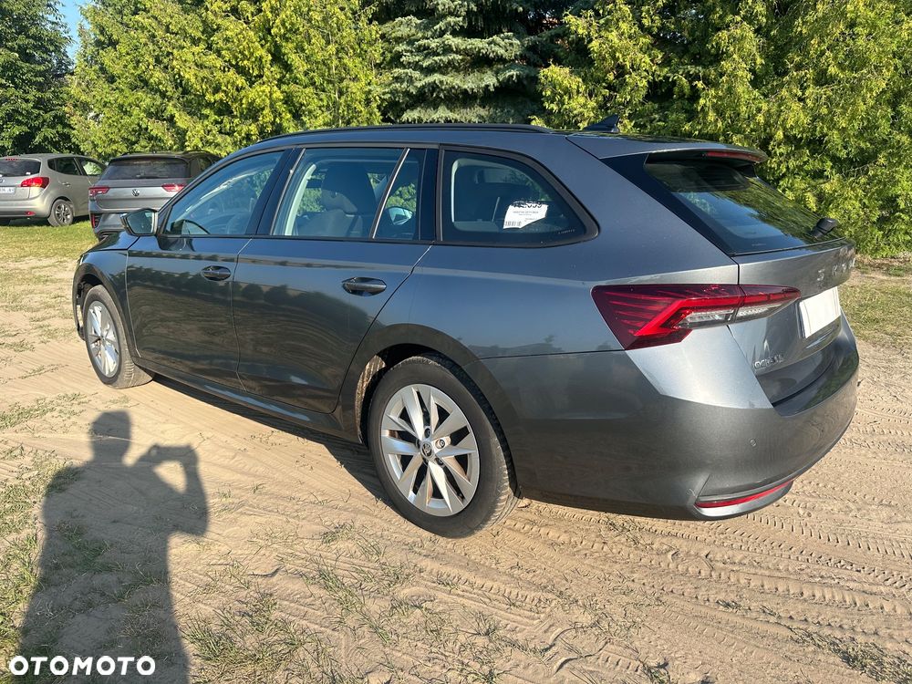 Skoda Octavia 2.0 TDI DSG Edition Plus - 1