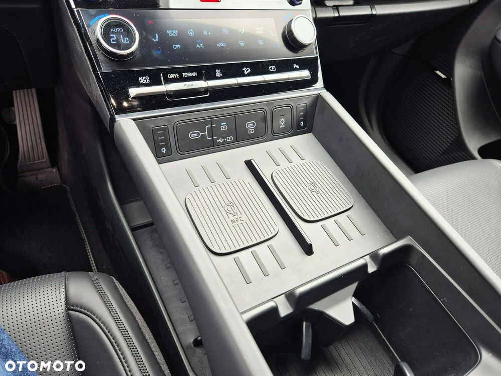 Hyundai Santa Fe 1.6 T-GDI PHEV Calligraphy 4WD 7os - 31