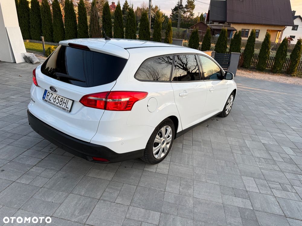 Ford Focus SW 1.5 TDCi DPF S&S - 6