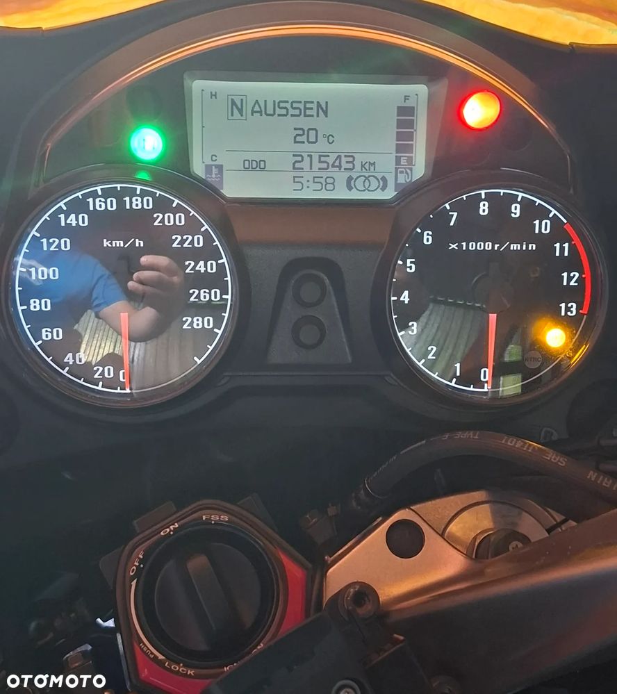 Kawasaki GTR - 12