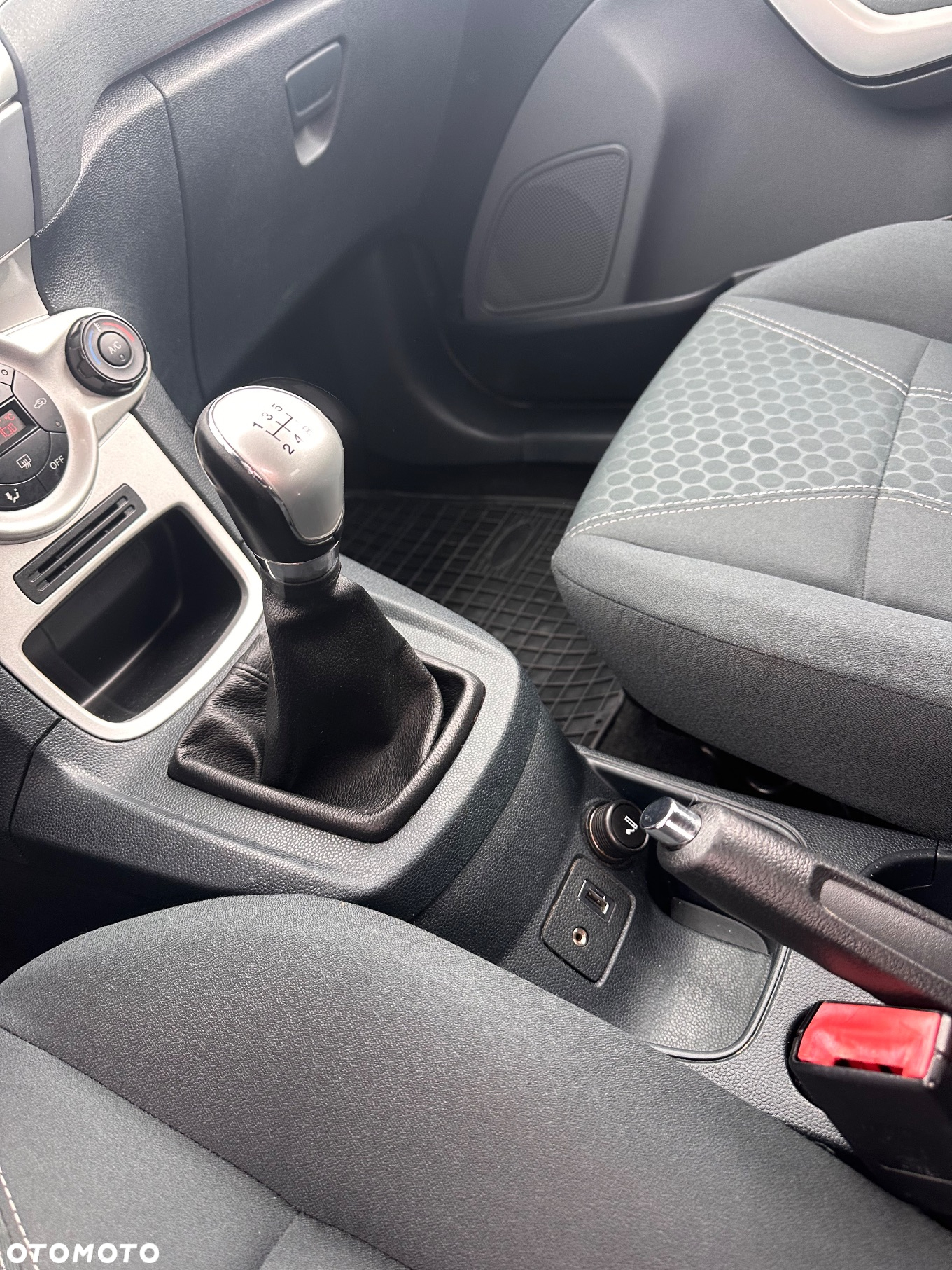 Ford Fiesta 1.25 Titanium - 17