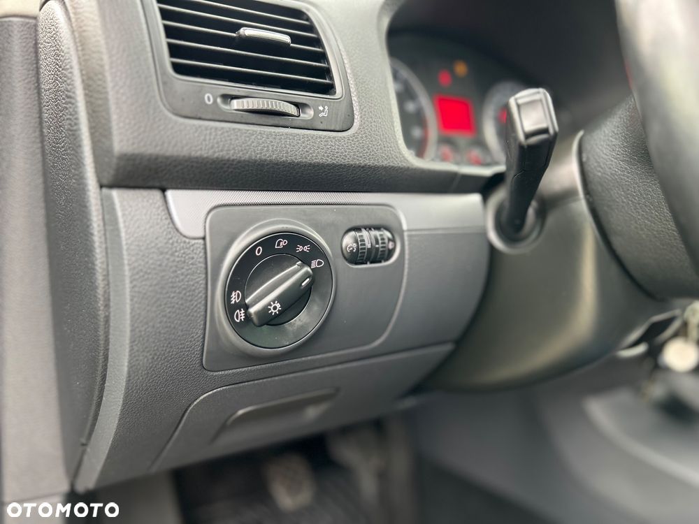 Volkswagen Golf 1.6 Tour Edition - 20