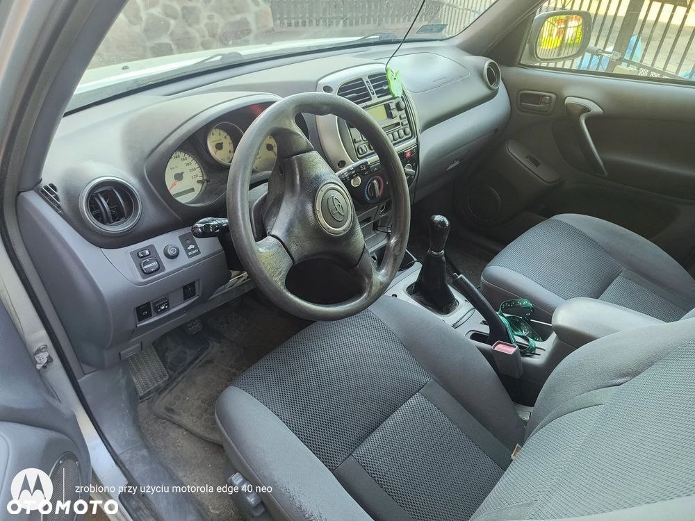 Toyota RAV4 2.0 VVT-i 4x4 - 8