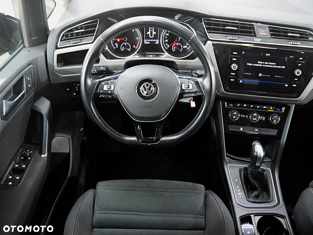 Volkswagen Touran 2.0 TDI SCR DSG Comfortline - 27