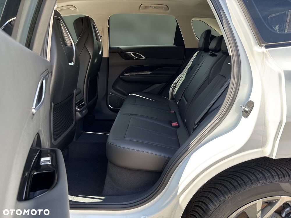 Hongqi HS3 1.5T FWD - 13
