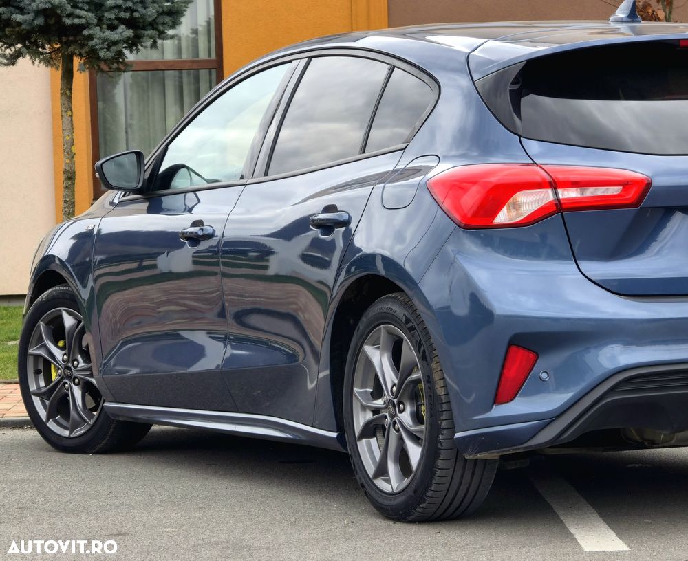 Ford Focus 1.0 EcoBoost Hybrid ST-LINE DESIGN - 16