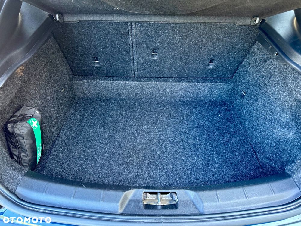 Volvo V40 D2 Drive-E SCR Momentum - 32