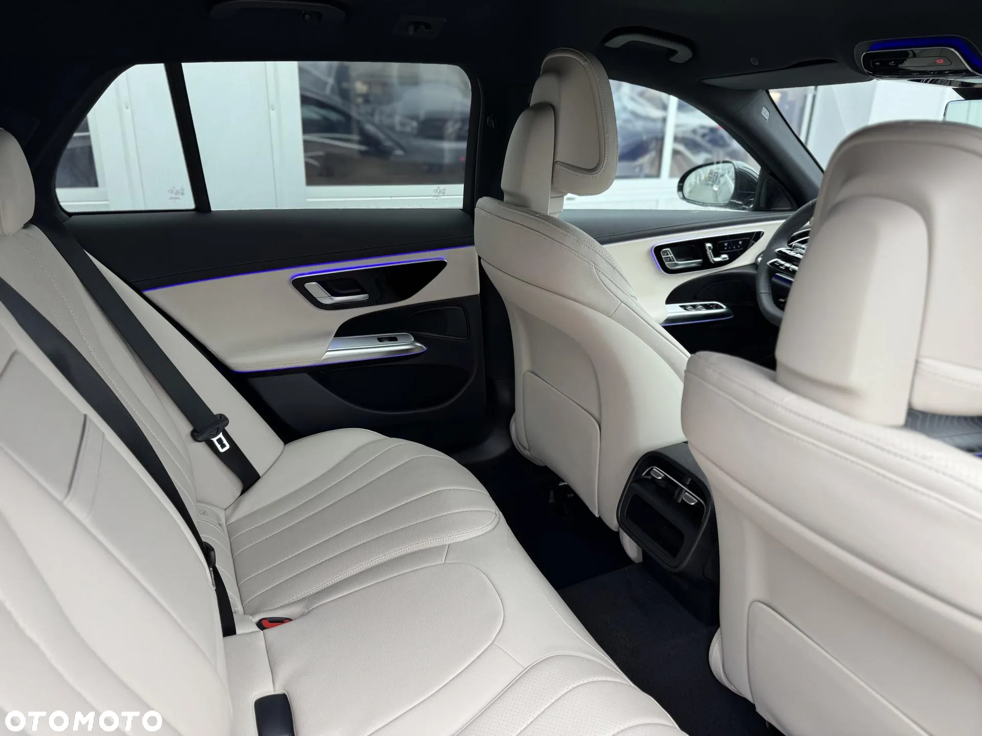 Mercedes-Benz Klasa E 220 d 4Matic 9G-TRONIC - 18