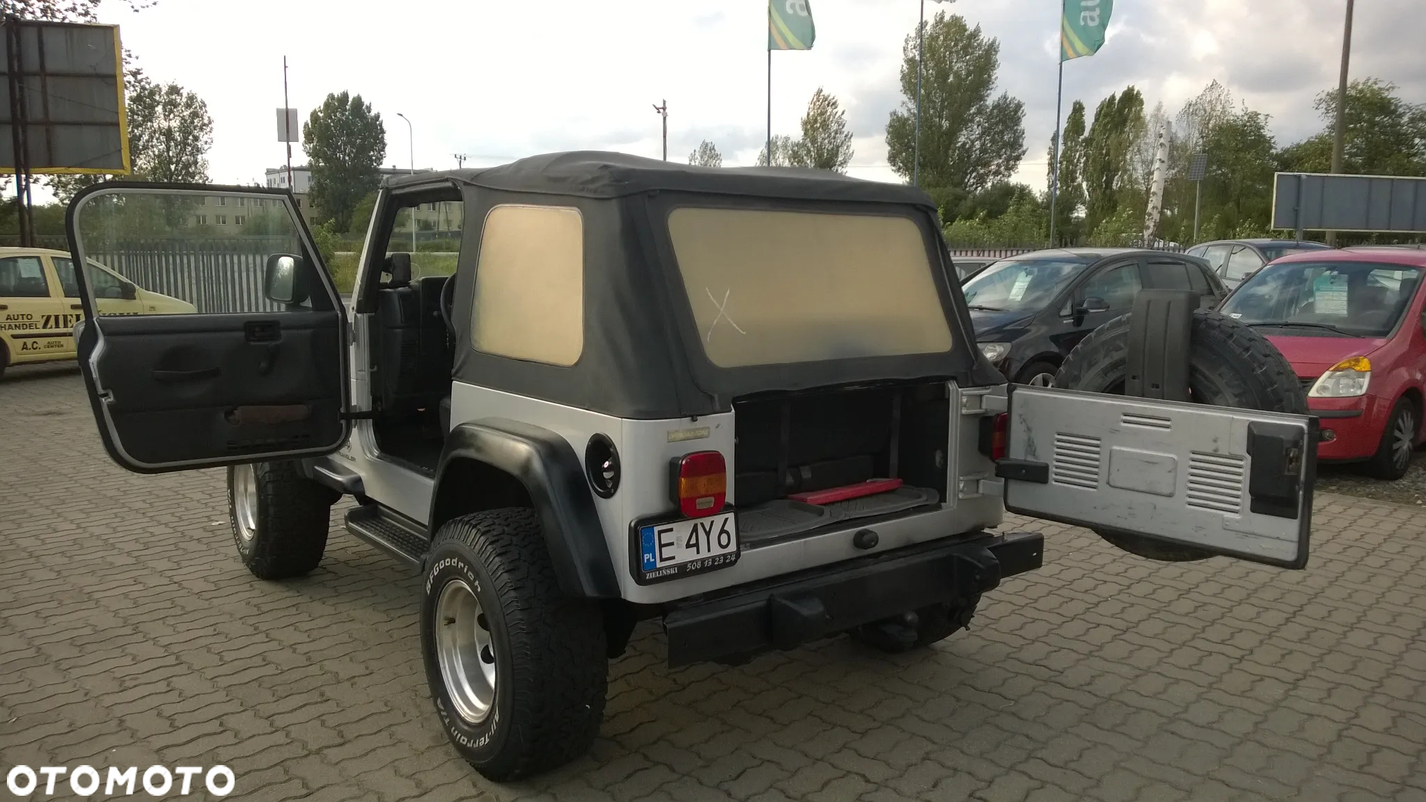 Jeep Wrangler 4.0 Automatik Sahara - 20