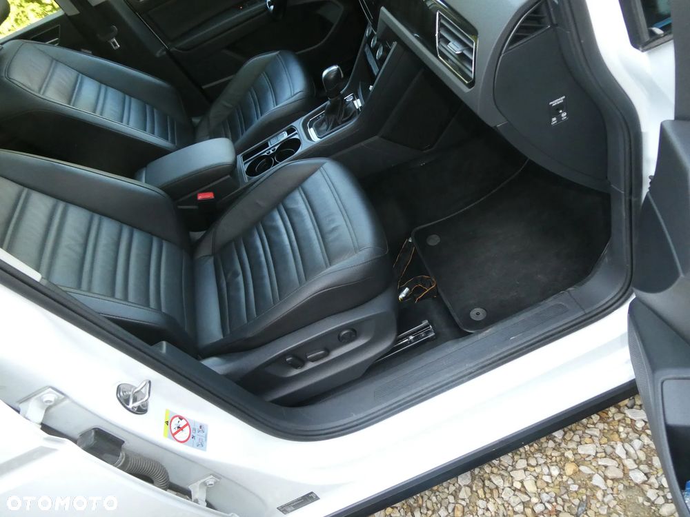 Volkswagen Touran 1.5 TSI EVO Highline DSG - 23