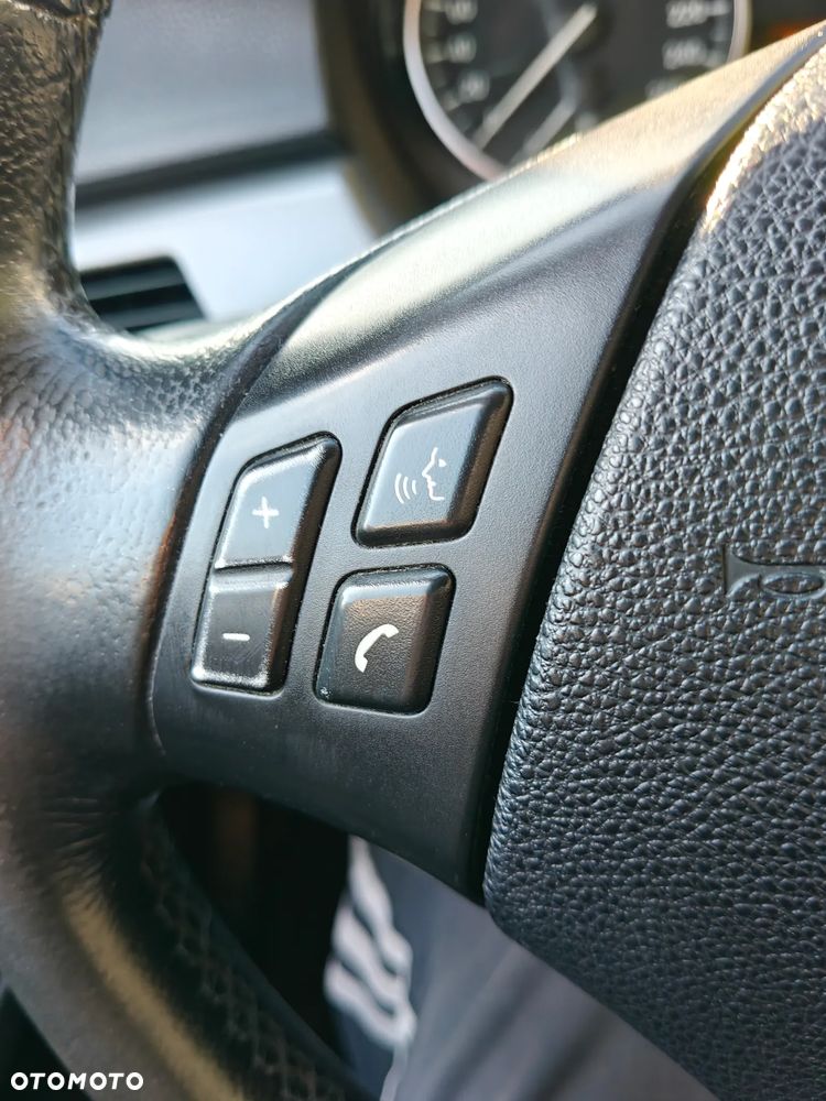 BMW Seria 3 - 32