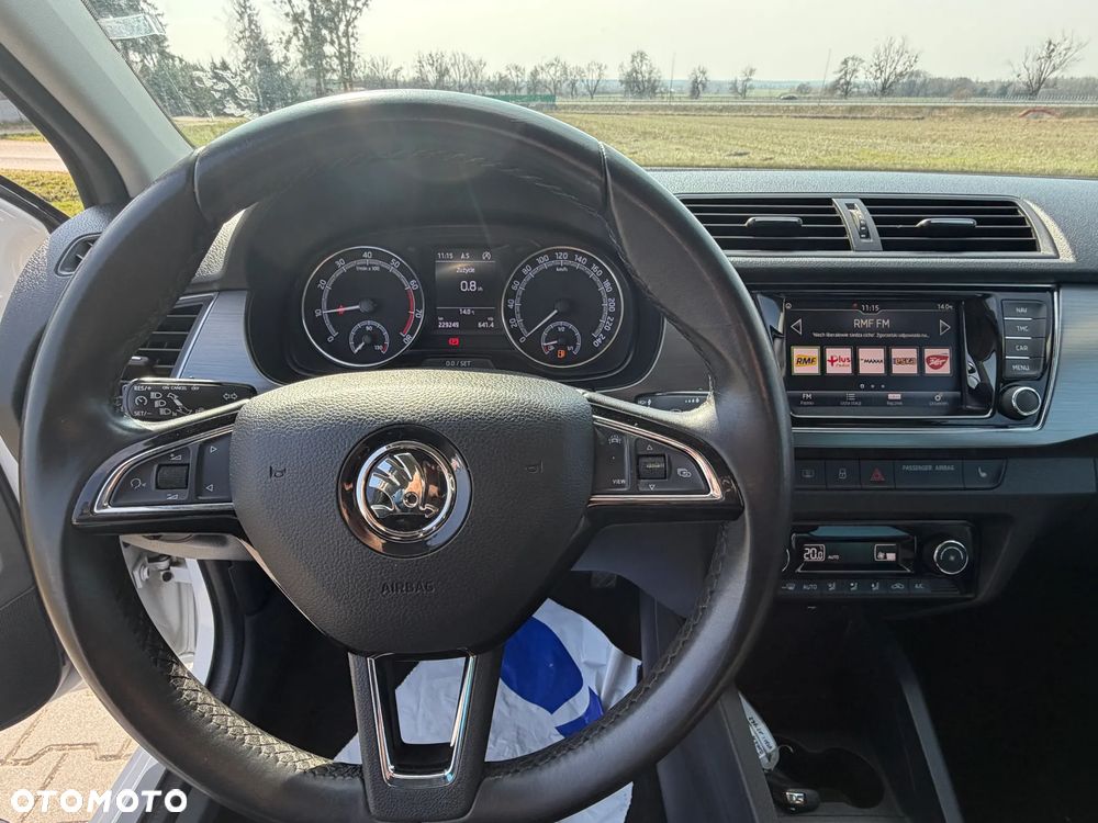 Skoda Fabia 1.0 TSI Essence - 9