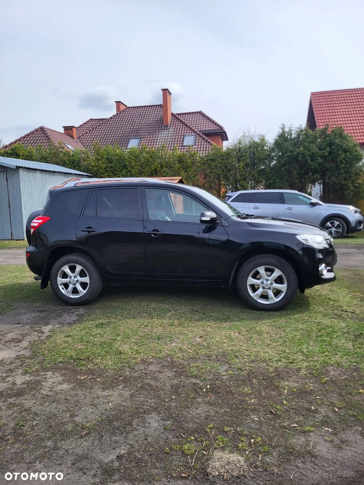 Toyota RAV4 2.2 D-4D Sol - 8