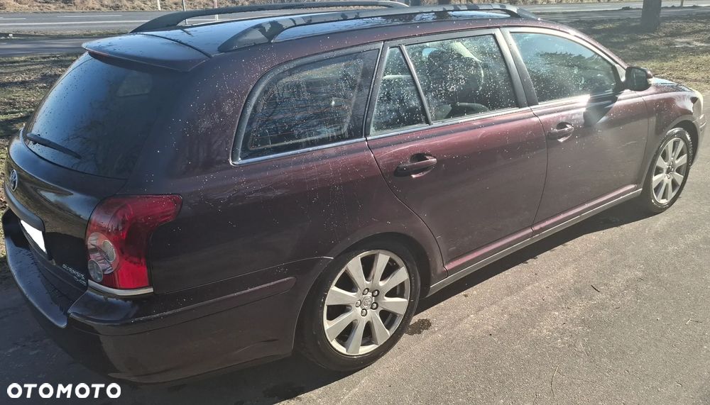 Toyota Avensis - 4