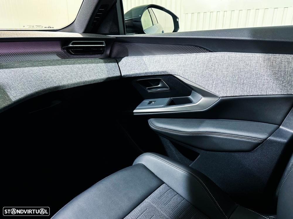 Peugeot E-3008 73 kWh GT - 24