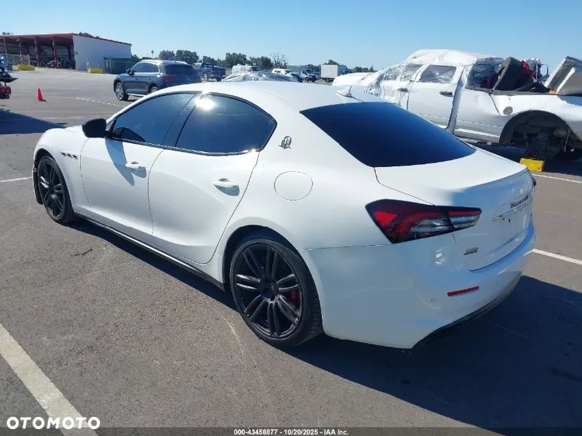 Maserati Ghibli S Q4 - 4