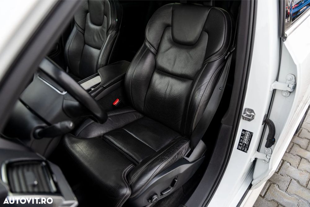 Volvo XC 90 D5 AWD Geartronic Inscription - 16